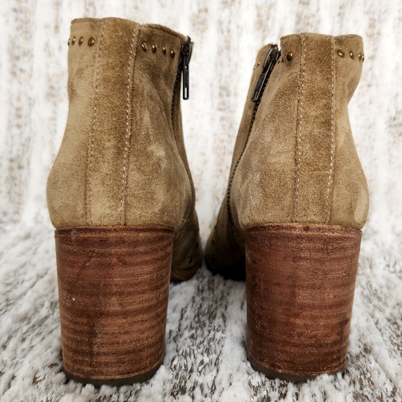 Frye "Nora" Studded Ankle Boots Short Tan Suede Block Heeled | Women's Size 8B - Picture 7 of 14